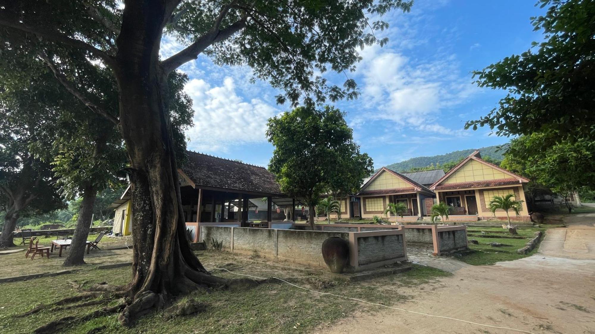Mangrove Inn Karimunjawa Eksteriør bilde