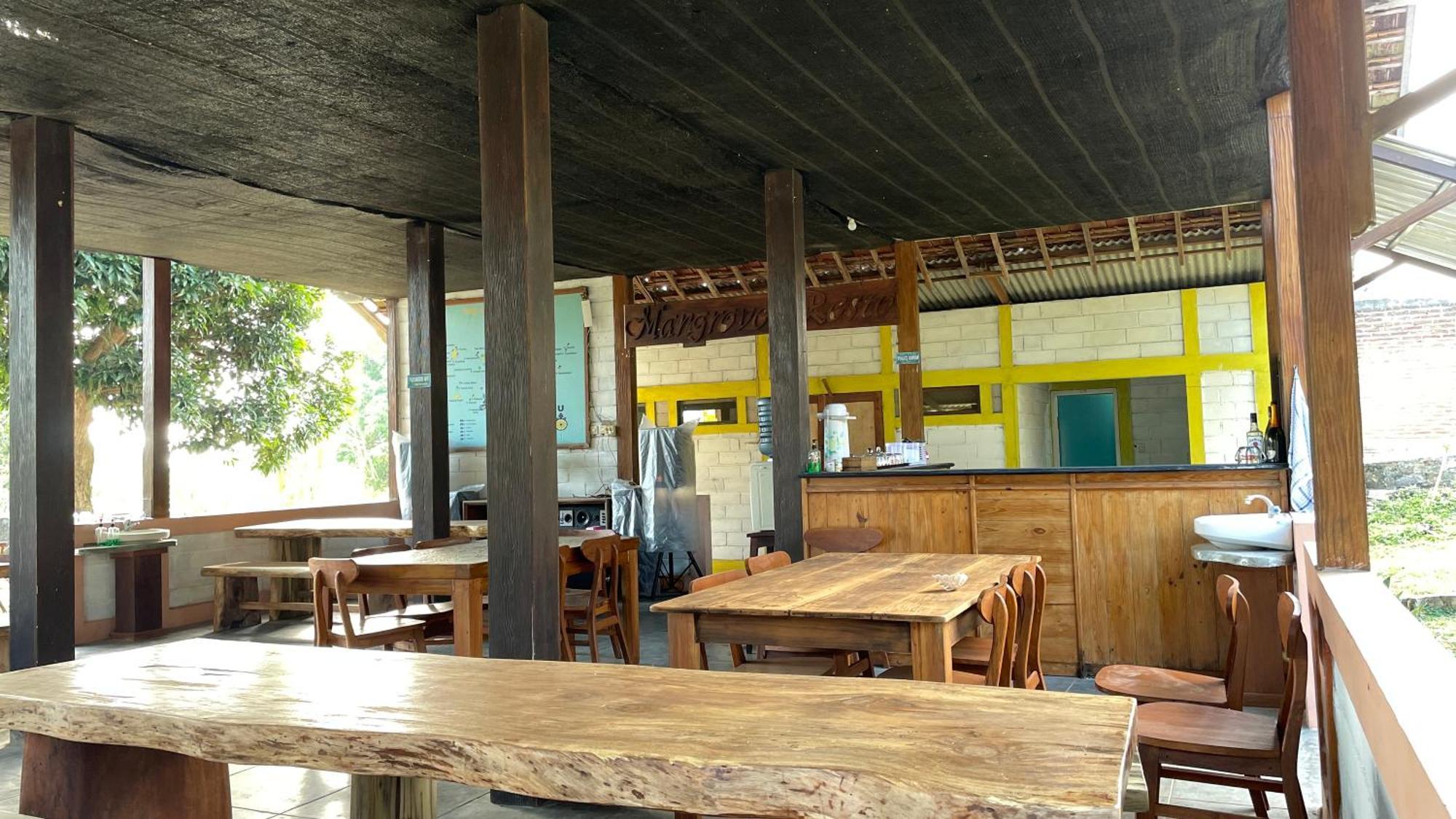 Mangrove Inn Karimunjawa Eksteriør bilde