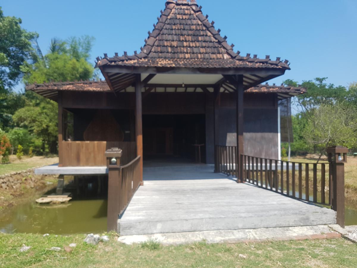 Mangrove Inn Karimunjawa Eksteriør bilde