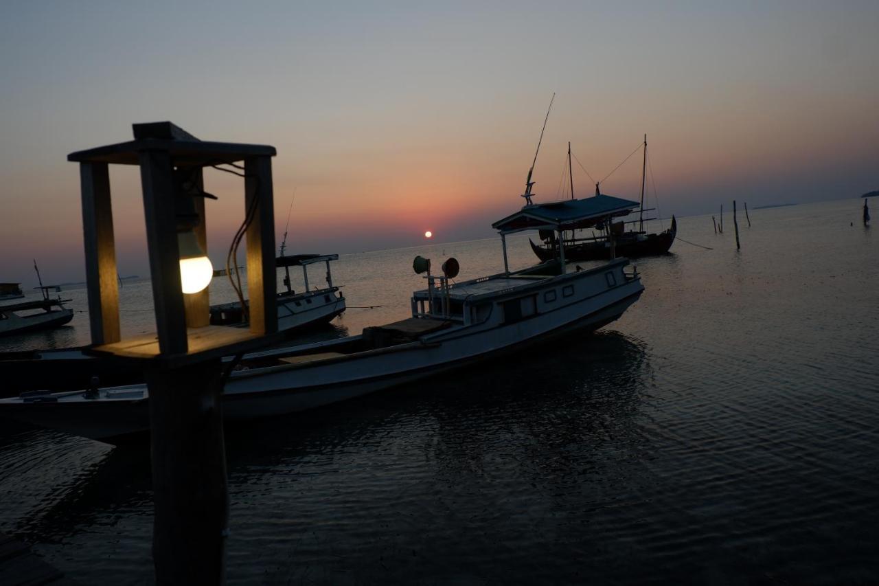 Mangrove Inn Karimunjawa Eksteriør bilde