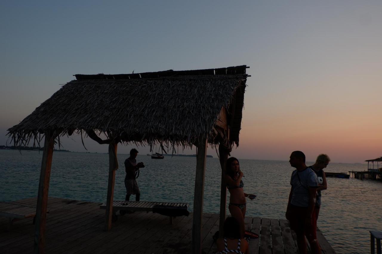 Mangrove Inn Karimunjawa Eksteriør bilde