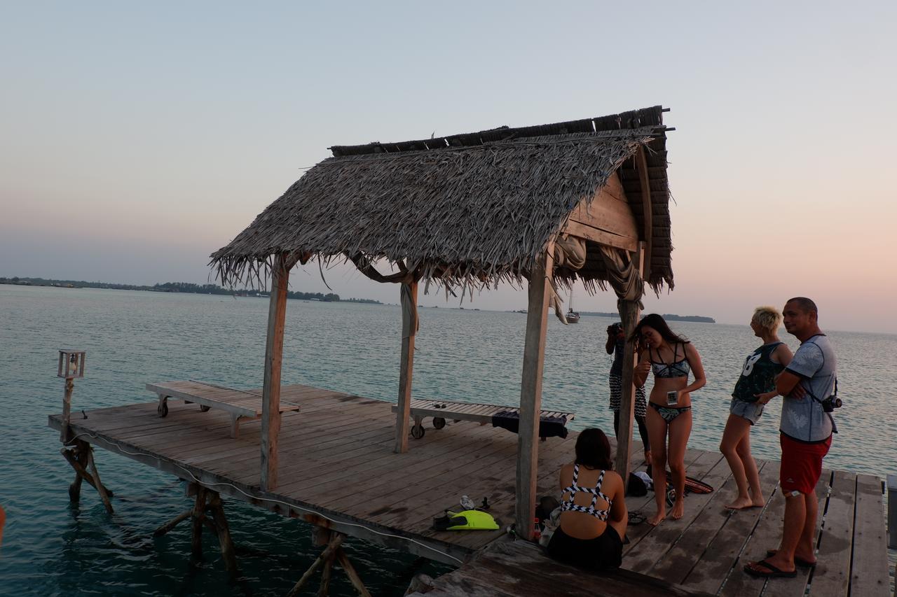 Mangrove Inn Karimunjawa Eksteriør bilde